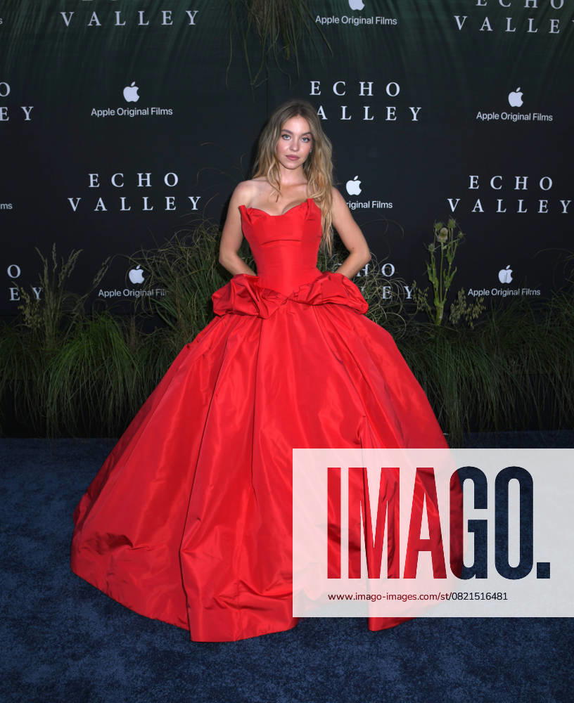 Sydney Sweeney attends the New York Special Screening AppleTV+s Echo Valley at AMC Lincoln Square 13 in New York. June 4, 2025. New York USA - ZUMAp281 20250604_zea_p281_039