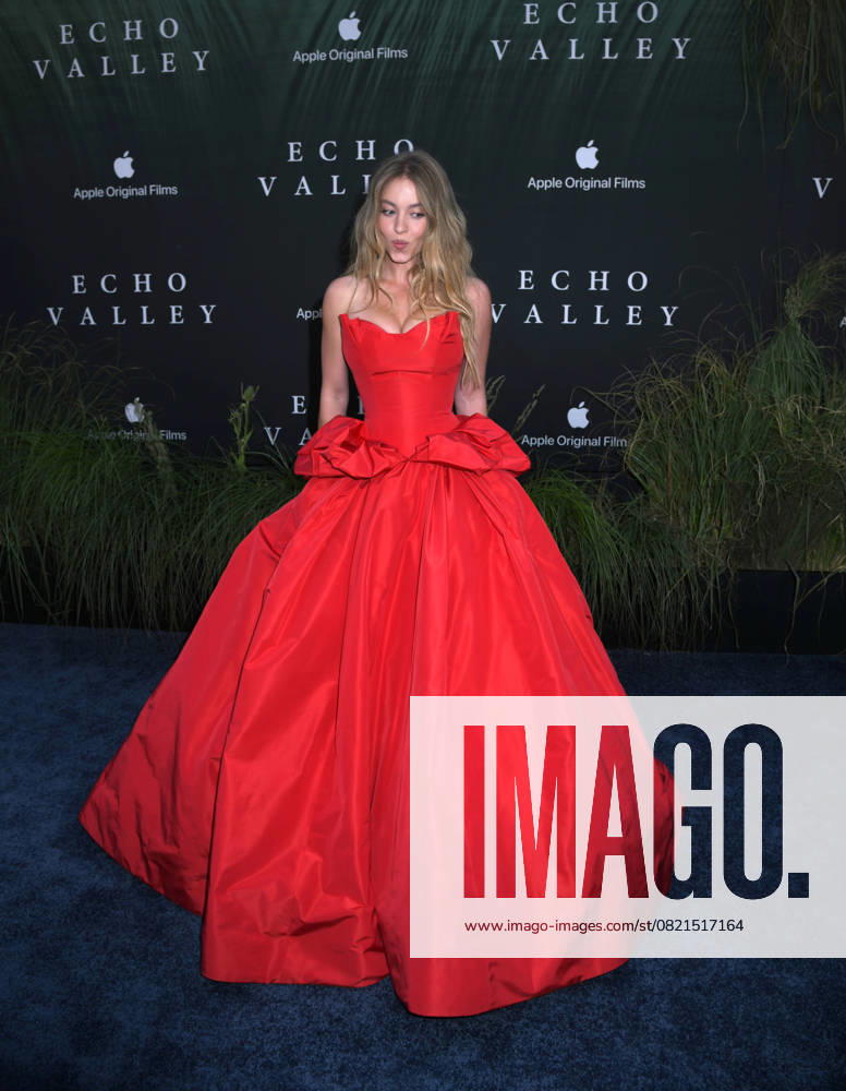 Sydney Sweeney attends the New York Special Screening AppleTV+s Echo Valley at AMC Lincoln Square 13 in New York. June 4, 2025. New York USA - ZUMAp281 20250604_zea_p281_035