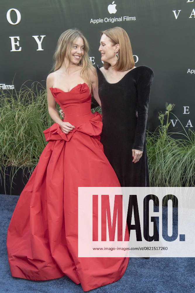 Echo Valley New York Premiere in New York, USA - 04 Jun 2025 (L-R) Sydney Sweeney and Julianne Moore attend the Echo Valley New York Premiere at AMC Lincoln Square. New York United States
