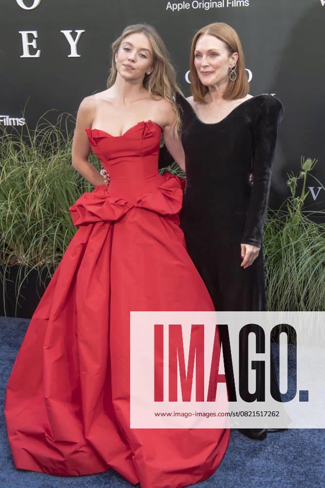Echo Valley New York Premiere in New York, USA - 04 Jun 2025 (L-R) Sydney Sweeney and Julianne Moore attend the Echo Valley New York Premiere at AMC Lincoln Square. New York United States