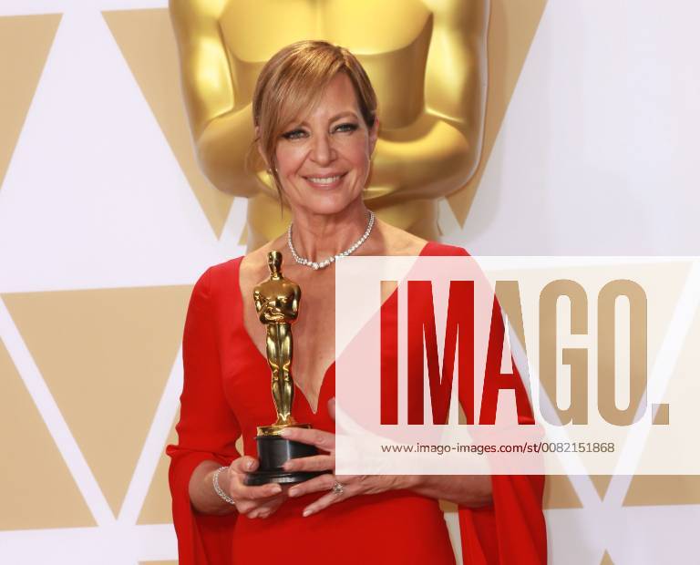Hollywood, CA, U.S. - 04 March 2018 - Hollywood, California - Allison Janney. 90th Annual Academy Awards presented by the Academy of Motion Picture Arts and Sciences held at Hollywood & Highland Center. Photo Credit: AdMedia Hollywood U.S. - ZUMAa123 20180305_zaa_a123_141