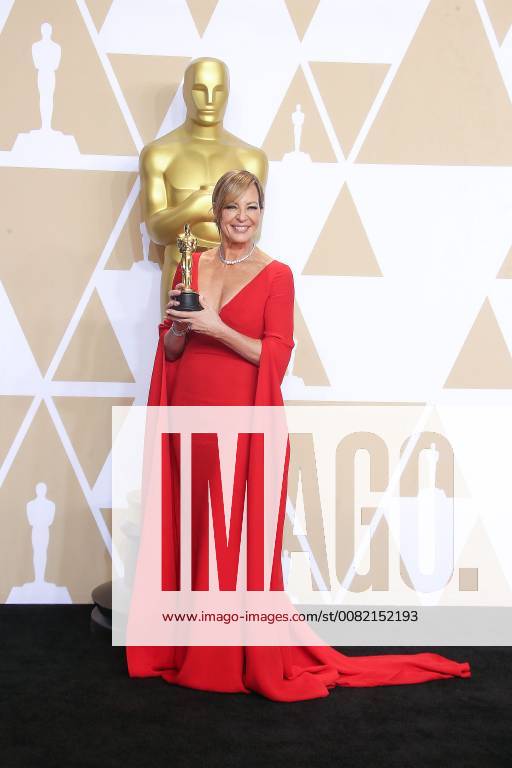 Allison Janney the actress and winner of Photocall winner at the Academy Awards 90 Academy Awards on 4 3 2018 at the Hollywood Press Room 90th Annual Academy Awards Press Room winner Photocall