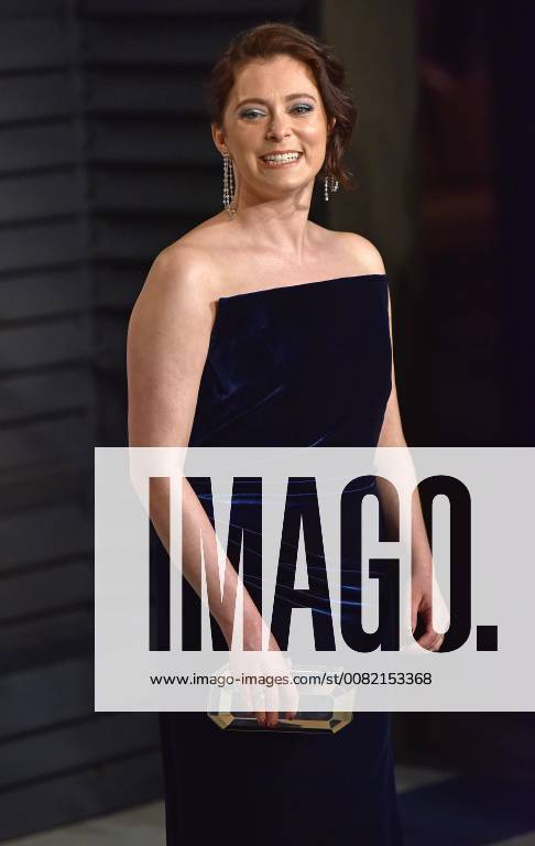 Rachel Bloom arrives for the Vanity Fair Oscar Party at the Wallis Annenberg Center for the Performing Arts in Beverly Hills, California on March 4, 2018. LAP201803043075 CHRISTINExCHEW