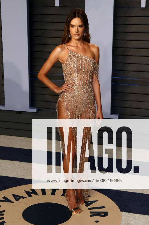 Alessandra Ambrosio at the Vanity Fair Oscar Party 2018 on the occasion of the 90 Academy Awards at the Wallis Annenberg Center for the Performing Arts Beverly Hills 04 03 2018 Foto:xR.xWagnerx xFuturexImage