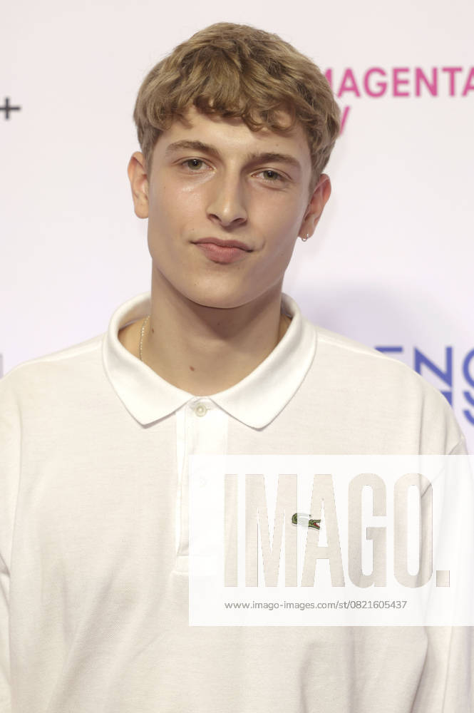 Jonathan Kriener at the premiere of the ZDFneo series Chabos at the 11 Series Camp Festival 2025 at the Cinenova cinema in Cologne, 05 06 2025 Foto:xR.xSchmiegeltx xFuturexImagex chabos_5609