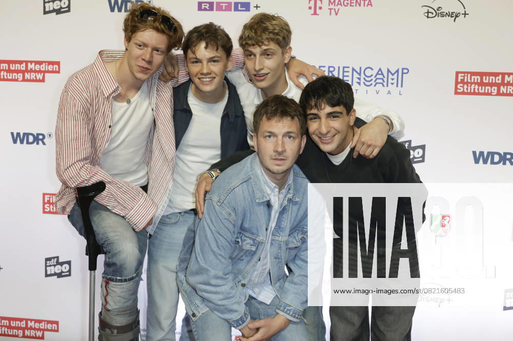 Arsseni Bultmann, Nico Marischka, Jonathan Kriener, Johannes Kienast and Loran Alhasan at the premiere of the ZDFneo series Chabos at the 11 Series Camp Festival 2025 at the Cinenova cinema in Cologne, 05 06 2025 Foto:xR.xSchmiegeltx xFuturexImagex chabos_5642