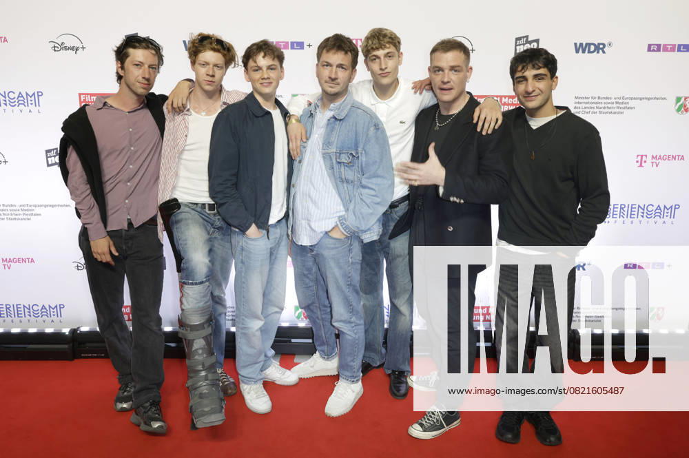Maximilian Mauff, Arsseni Bultmann, Nico Marischka, Johannes Kienast, Jonathan Kriener, David Schütter and Loran Alhasan at the premiere of the ZDFneo series Chabos at the 11 Series Camp Festival 2025 at the Cinenova cinema in Cologne, 05 06 2025 Foto:xR.xSchmiegeltx xFuturexImagex chabos_5645