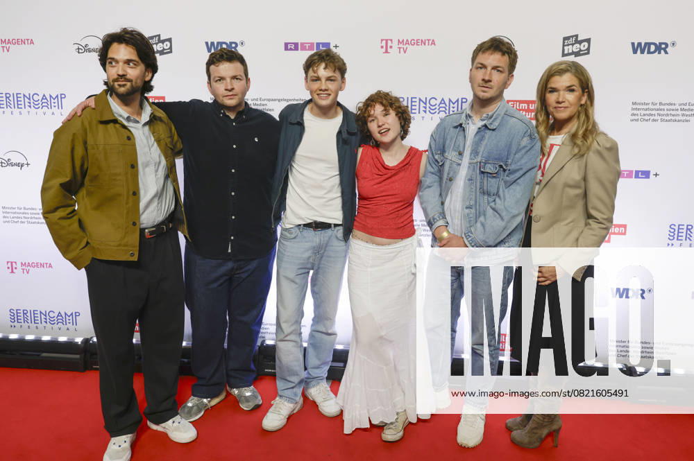 Mickey Paatzsch, Arkadij Khaet, Nico Marischka, Mathilda Smidt, Johannes Kienast and Anke Engelke at the premiere of the ZDFneo series Chabos at the 11 Series Camp Festival 2025 at the Cinenova cinema in Cologne, 05 06 2025 Foto:xR.xSchmiegeltx xFuturexImagex chabos_5649