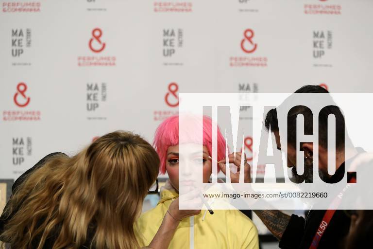 Lisbon, Portugal - A model prepares backstage before the show as part of the Fall Winter 2018 - 2019 collection during the Lisbon Fashion Week - Moda Lisboa at the Pavilhao Carlos Lopes in Lisbon, Portugal, on March 9, 2018. Lisbon Portugal - ZUMAf123 20180309_zap_f123_011
