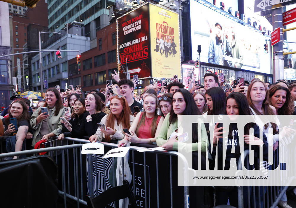 Fans wait for talent to arrive on the red carpet for the Apple Original Films & Warner Bros. Pictures F1 World Premiere in Times Square on Monday, June 16, 2025 in New York City. NYP20250616155 JOHNxANGELILLO