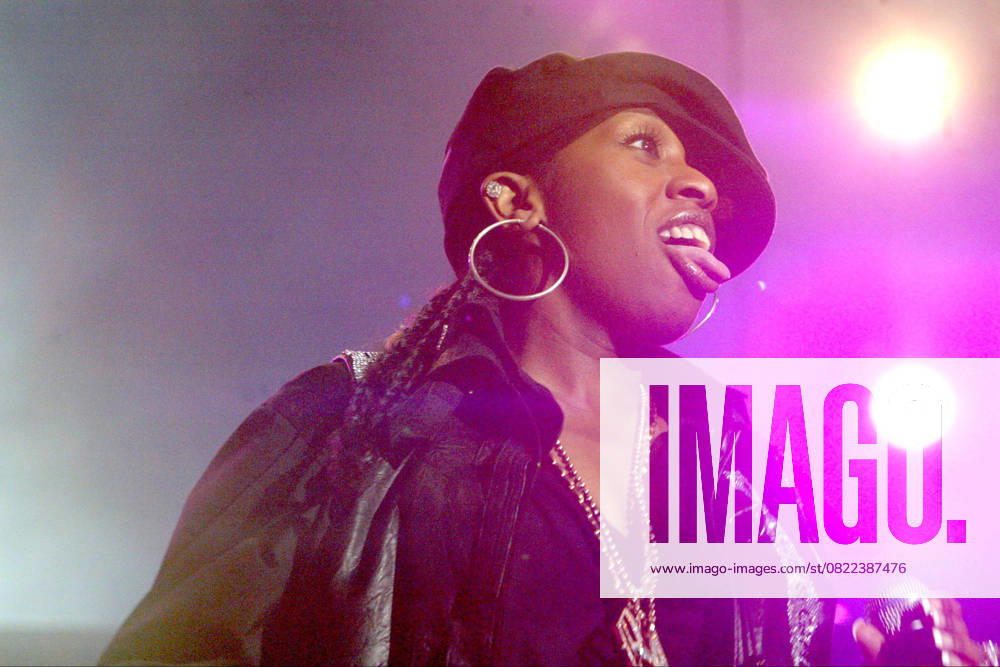 Info L Artist amerikanische Missy Elliott ist geworden die erste Rapperin inthronisiert Au Pantheon der Autoren von Lieder, der Songwriter Diele von Fame der 13 Juni 2019 Info Amerikanisch artist Missy Elliott wurde the first induziert berichten to t