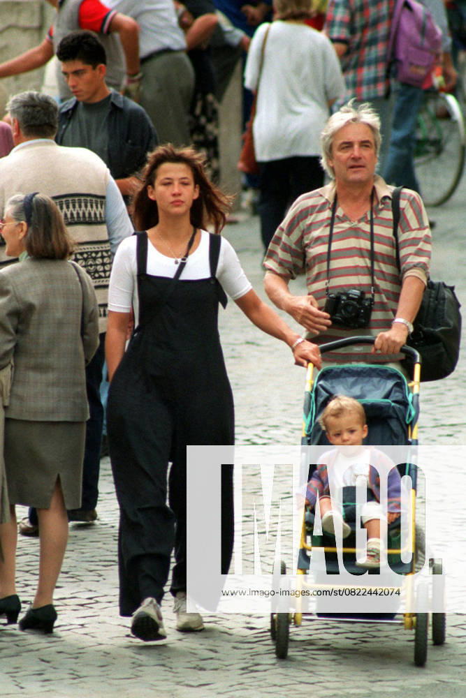 SOPHIE MARCEAU ZULAWSKI und BEBE A Rom Straße PUSSETTE voll Fuß