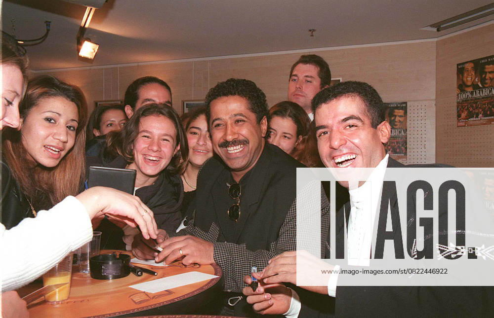 Info Cheb Khaled, der König von Raï , verurteilt für Plagiat für Didi , sein Schlager international KHALED CHEB MAMI FNAC Paris DEDICACE Plan AMERIKANISCH