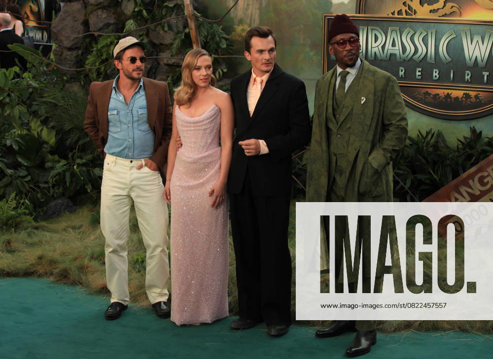 Jurassic World: Rebirth. World premiere London, UK. L-R: Jonathan Bailey, Scarlett Johansson, Rupert Friend and Mahershala Ali at the Jurassic World: Rebirth. World premiere. Odeon Luxe. Leicester Square. 17th July 2025. LMK11-S170625-001 Steve Bealing Landmark Media