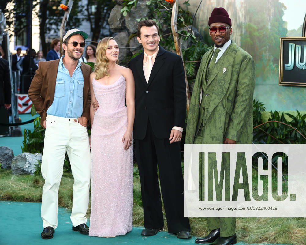 Celebrities attend the World Premiere of Jurassic World Rebirth at the Odeon Luxe, Leicester Square in London Featuring: Jonathan Bailey, Scarlett Johannson, Rupert Friend, Mahershala Ali Where: London, United Kingdom When: 17 Jun 2025 Credit: John Rainford Cover Images . NOT FOR USE BY NEWSPAPERS BASED IN THE UK.