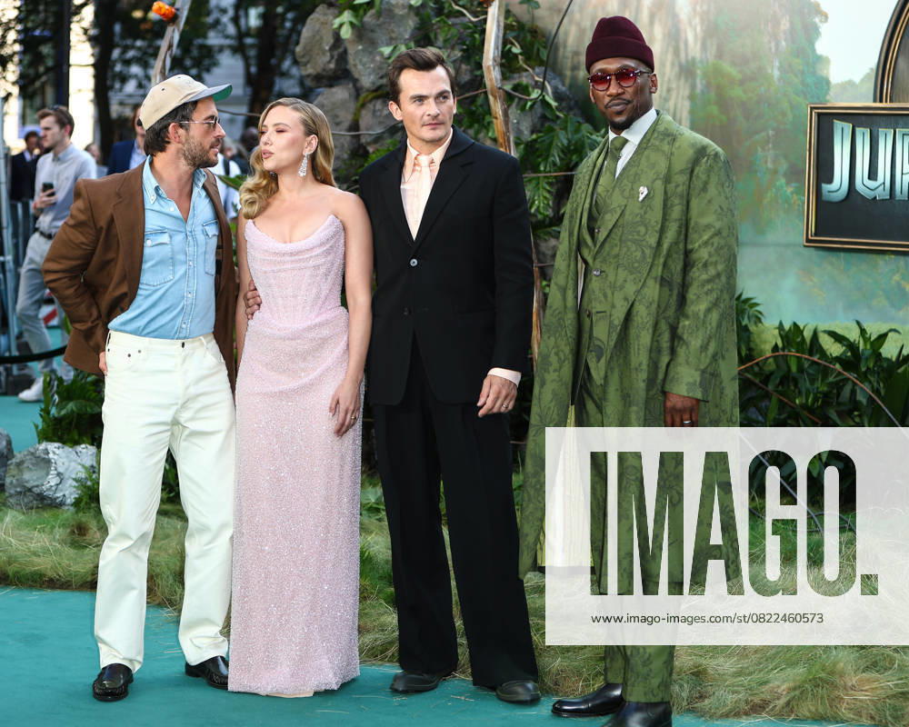 Celebrities attend the World Premiere of Jurassic World Rebirth at the Odeon Luxe, Leicester Square in London Featuring: Jonathan Bailey, Scarlett Johannson, Rupert Friend, Mahershala Ali Where: London, United Kingdom When: 17 Jun 2025 Credit: John Rainford Cover Images . NOT FOR USE BY NEWSPAPERS BASED IN THE UK.