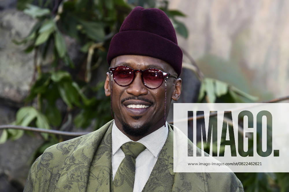 Mahershala Ali at the world premiere of the movie Jurassic World Rebirth Jurassic World Rebirth at Odeon Luxe Leicester Square, London, 17 06 2025 Foto:xS.xFuturexImagex jurassic_5798