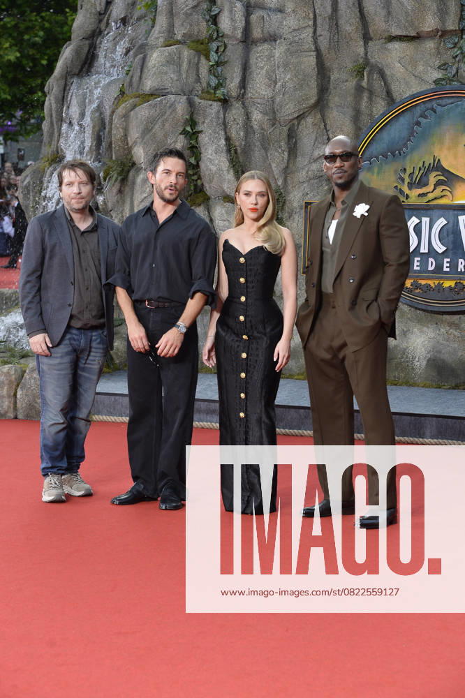 Gareth Edwards director , Jonathan Bailey, Scarlett Johansson and Mahershala Ali at the premiere of JURASSIC WORLD THE REBIRTH at the ZOO Palast in Berlin on 18 06 2025