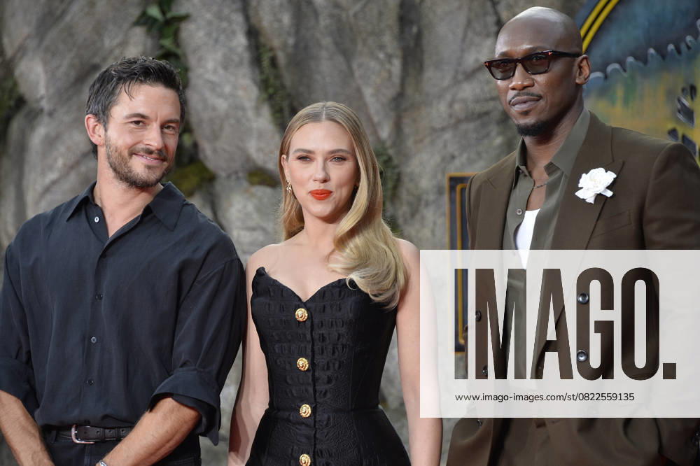 Jonathan Bailey, Scarlett Johansson and Mahershala Ali at the premiere of JURASSIC WORLD DIE WIEDERGEBURT at the ZOO Palast in Berlin on 18 06 2025