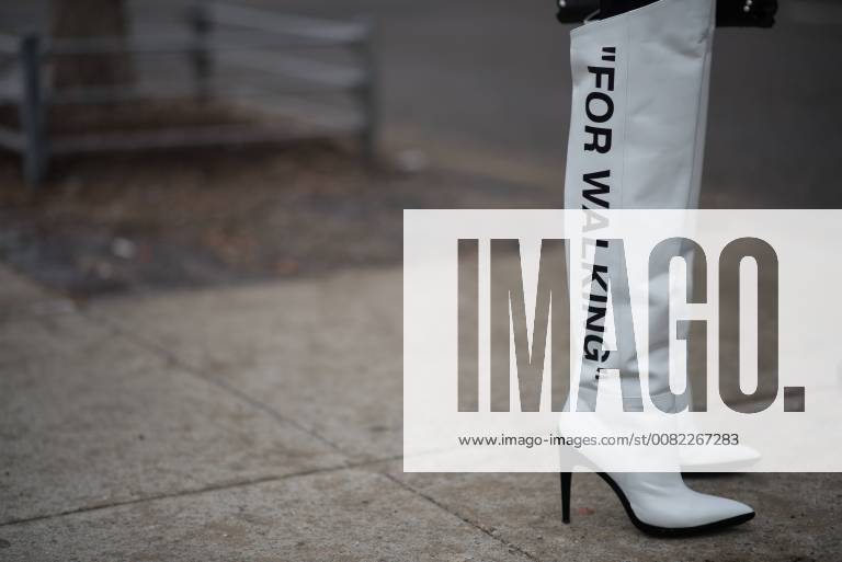 Erica Pelosini Leeman, Art Director and Contributor at Vogue, arriving for a runway show during New York Fashion Week - Feb 10, 2018 - NYFW: Fall 2018 Street Style Day 3, New York City New York United States