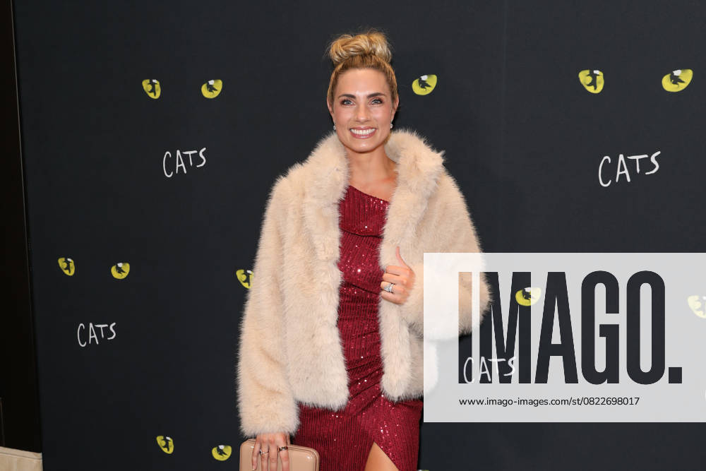 LAUREN HANNAFORD attends the Opening Night of Cats at the Theatre Royal on June 20, 2025 in Sydney, NSW Australia - ZUMAa155 20250620_aaa_a155_043