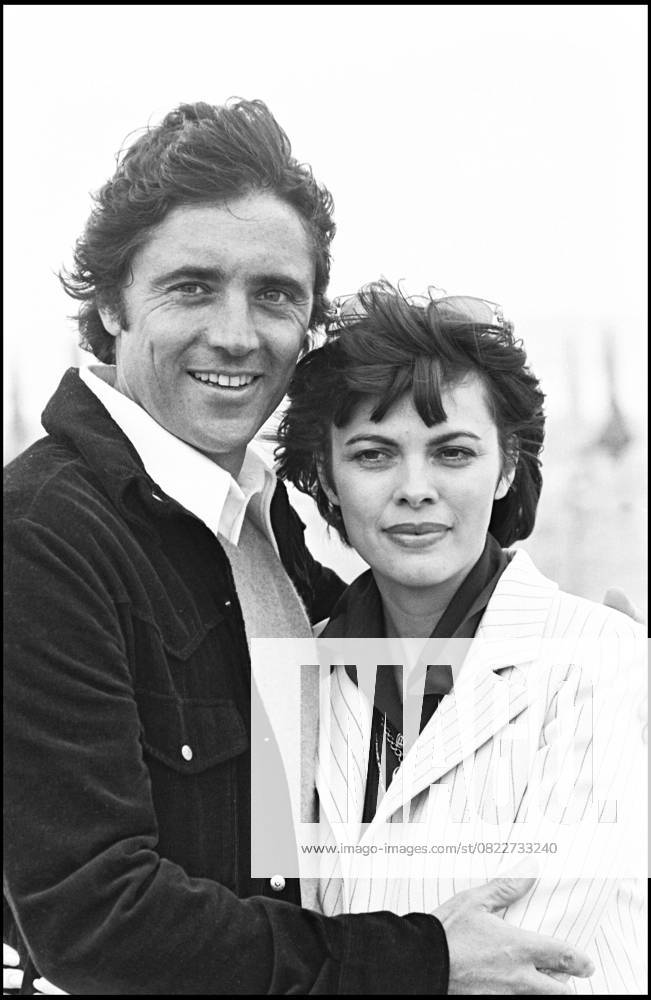 Archiv SACHA DISTEL und MIREILLE MATHIEU IN RENDEZ ihr A DEAUVILLE IN 1977 Deauville Frankreich