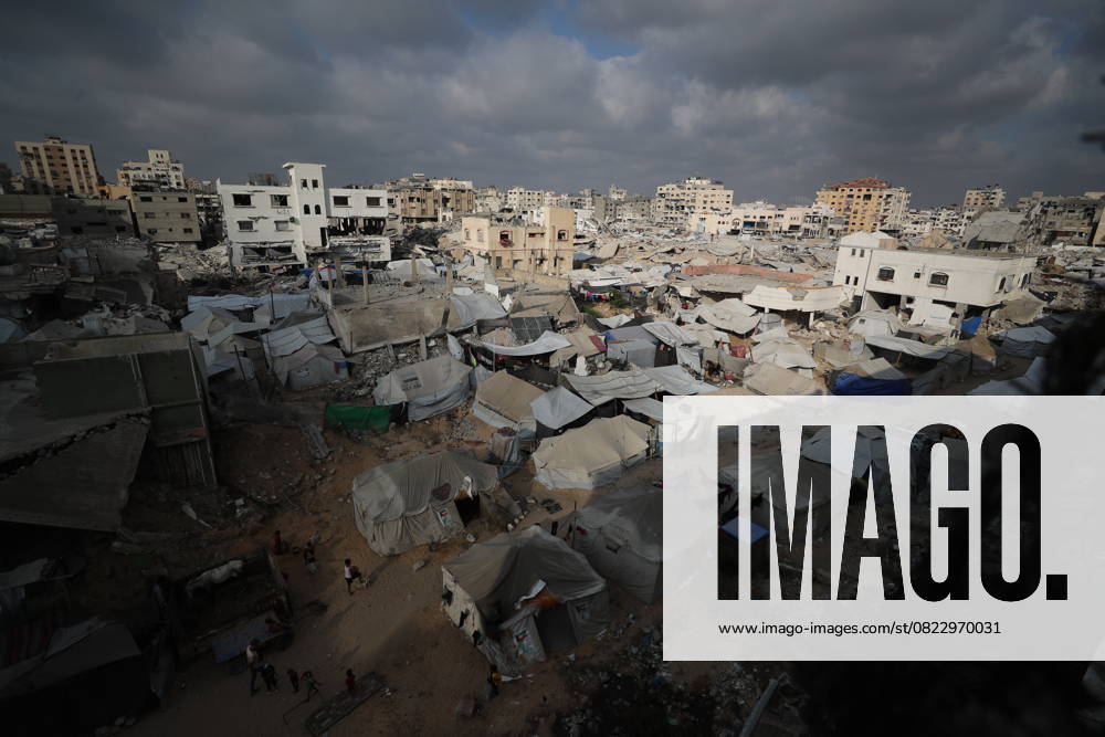 Displaced Palestinians struggle to survive amid ongoing Israeli attacks on Gaza GAZA CITY, GAZA - JUNE 23: Thousands of Palestinians whose homes have been destroyed in the Israeli bombardments try to survive in makeshift tents or among the rubble of collapsed buildings in Gaza City, Gaza on June 23, 2025. Mahmoud Issa Anadolu Gaza City Gaza. Editorial use only. Please get in touch for any other usage.