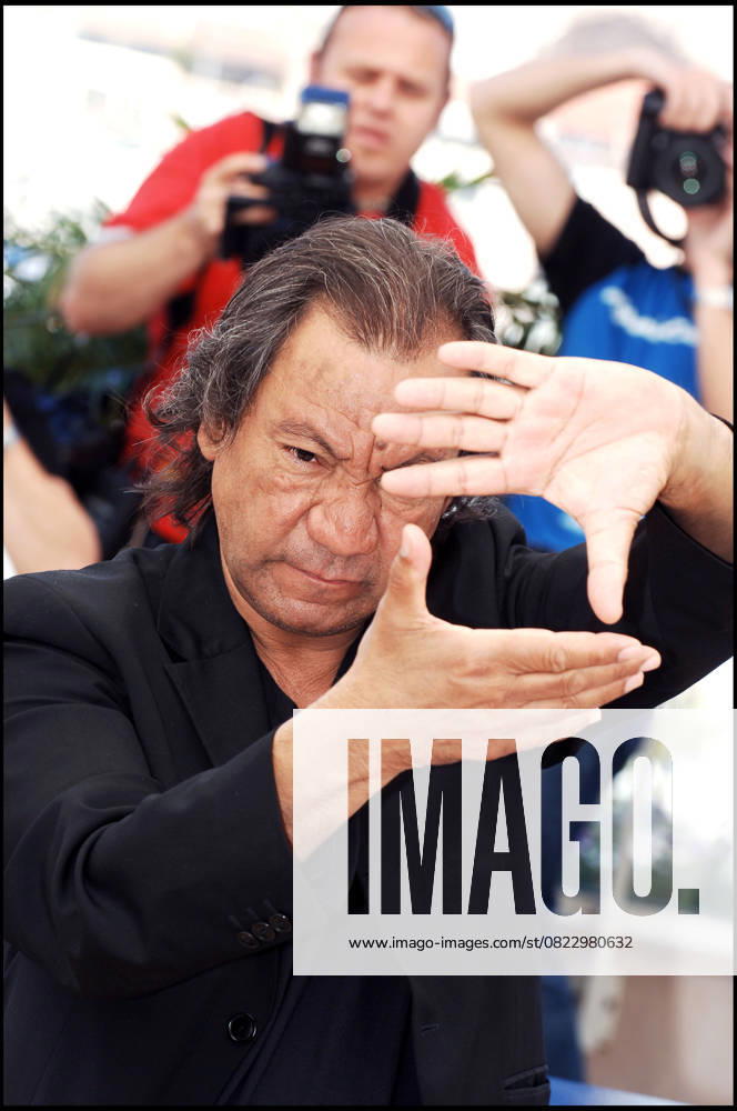 TONY GATLIF PHOTOCALL VON Film TRANSYLVANIA in der Rahmen VON 59 EME FESTIVAL VON Film von Cannes 2006 59 TH Cannes Film FESTIVAL 2006 Cannes Frankreich