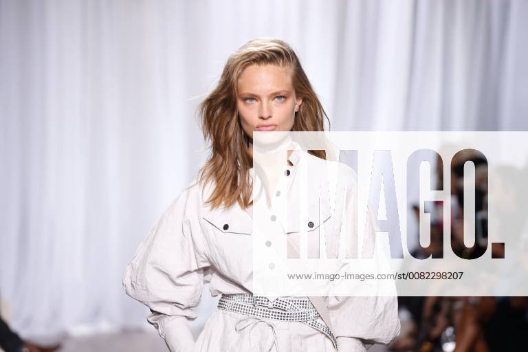 Model Anna Mila Guyenz walking the runway during the Zadig & Voltaire Spring 2018 show during New York Fashion Week - Sept 11, 2017 - NYFW: Zadig & Voltaire Spring 2018, New York City New York United States