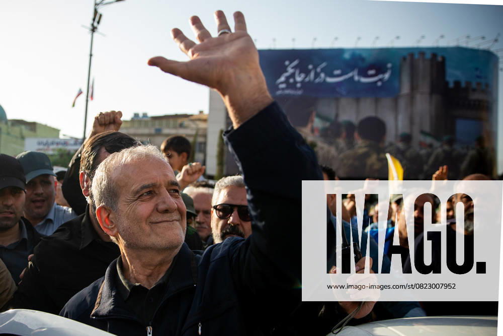 Iranian President, Masoud Pezeshkian, participates in a protest against the US bombing of Iran Iranian President, Masoud Pezeshkian, participates in a protest against the US bombing of Iran in Tehran, Iran, on June 23, 2025. Photo by Iranian Presidency Office Tehran Tehran Iran, Islamic Republic of 220625_Iran_IPO_1_00(7)