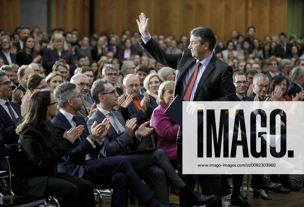 Assignment of office in the Foreign Office with the new Federal Foreign Minister Heiko Maas SPD and his Amtsvorgaenger Sigmar Gabriel Berlin 14 03 2018 Berlin Germany