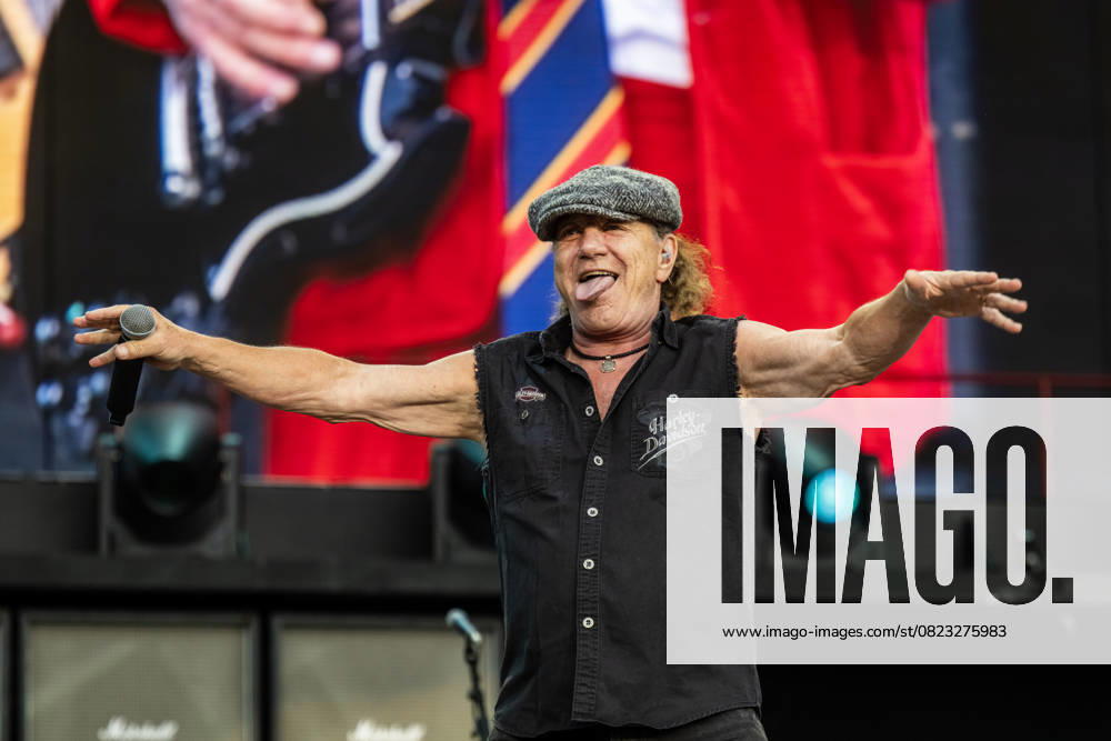 Singer Brian Johnson of Australian hard rock band AC DC performs at Letnany Airport in Prague, Czech Republic, on June 26, 2025. (CTKxPhoto VitxSimanek) CTKPhotoP2025062608536 CTKPhotoP2025062608536