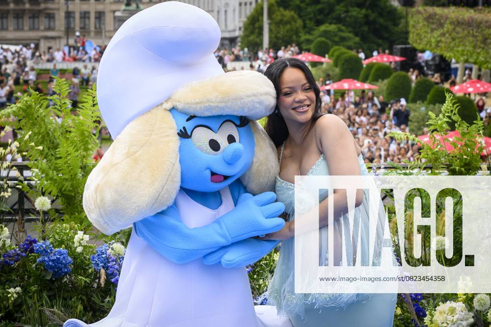 Smurfs - Global Premiere BRUSSELS, BELGIUM - JUNE 28 : Rihanna pictured at the red carpet during the global premiere of the movie Smurfs on June 28, 2025 in Brussels, Belgium, 28 06 2025 Brussels Belgium