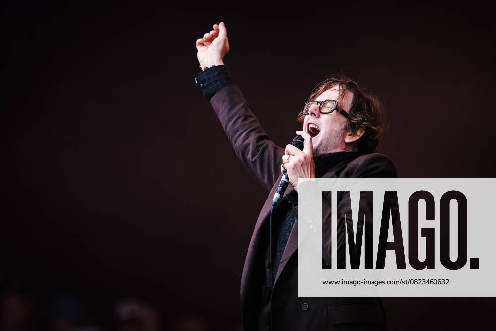 Glastonbury Festival 2025, Worthy Farm, Pilton, UK Pulp - as the secret act patchwork performs on the Pyramid Stage during the Glastonbury Festival 2025 at Worthy Farm, Pilton, UK on 28 June 2025. Persons Pictured: Jarvis Cocker Picture, Credit:Julie Edwards Avalon