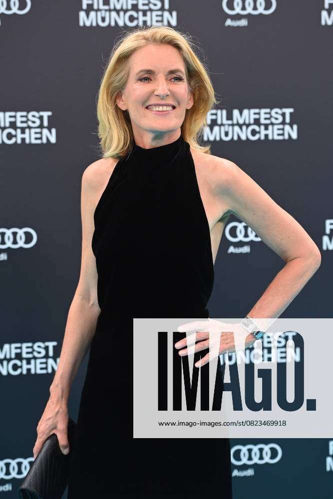 Maria FURTWAENGLER actress , single picture,cropped single motif,half figure,half figure red carpet,red carpet,opening 42 Filmfest Munich on 28 06 2024 Gasteig HP8