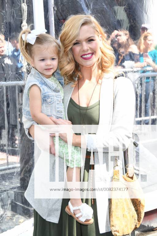Hollywood, CA, U.S. - 17 March 2018 - Hollywood, California - Kimberly Caldwell. IMAX Original Film Pandas Los Angeles Premiere held at IMAX TCL Theatre. Photo Credit: AdMedia Hollywood U.S. - ZUMAa123 20180317_zaa_a123_010