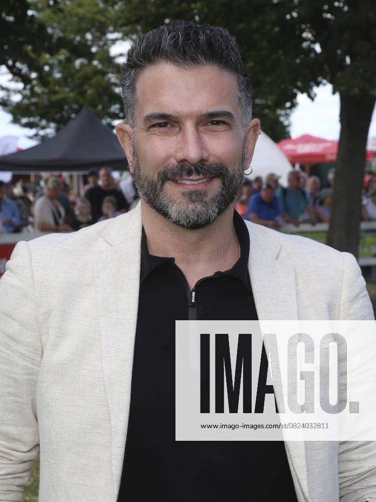 US-amerikanischer Popsänger Marc Terenzi zu Besuch auf der Galopprennbahn Magdeburg-Herrenkrug am 13.07.2024, Magdeburg, DE US pop singer Marc Terenzi to visit the Magdeburg-Herrenkrug racecourse on 13 July 2024, Magdeburg, DE
