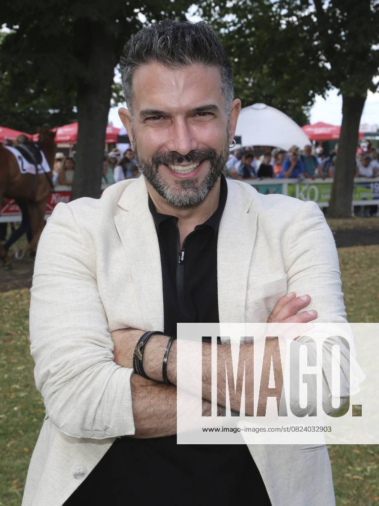 US-amerikanischer Popsänger Marc Terenzi zu Besuch auf der Galopprennbahn Magdeburg-Herrenkrug am 13.07.2024, Magdeburg, DE US pop singer Marc Terenzi to visit the Magdeburg-Herrenkrug racecourse on 13 July 2024, Magdeburg, DE