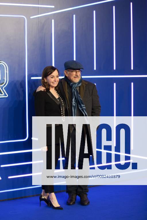 London, United Kingdom of Great Britain and Northern Ireland - Kristie Macosko Krieger and Steven Spielberg arriving at the European premiere of Ready Player One at the Vue West End on March 19, 2018 in London, England London United Kingdom of Great Britain and Northern Ireland - ZUMAny1_ 20180319_zaf_ny1_238