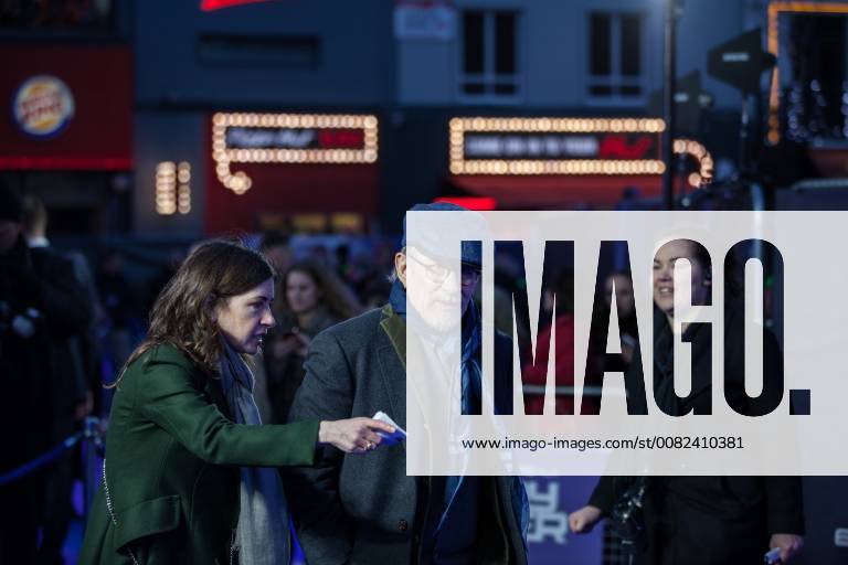 London, United Kingdom of Great Britain and Northern Ireland - Kristie Macosko Krieger and Steven Spielberg arriving at the European premiere of Ready Player One at the Vue West End on March 19, 2018 in London, England London United Kingdom of Great Britain and Northern Ireland - ZUMAny1_ 20180319_zaf_ny1_240