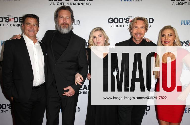 HOLLYWOOD, CA - MARCH 20: Ted McGinley, John Corbett, Tatum O Neal, David A. R. White, Logan White, at the God s Not Dead: A Light in Darkness premiere at American Cinematheque s Egyptian Theatre on March 20, 2018 in Hollywood, California.