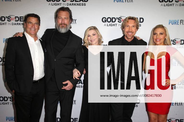 HOLLYWOOD, CA - MARCH 20: Ted McGinley, John Corbett, Tatum O Neal, David A. R. White, Logan White, at the God s Not Dead: A Light in Darkness premiere at American Cinematheque s Egyptian Theatre on March 20, 2018 in Hollywood, California.