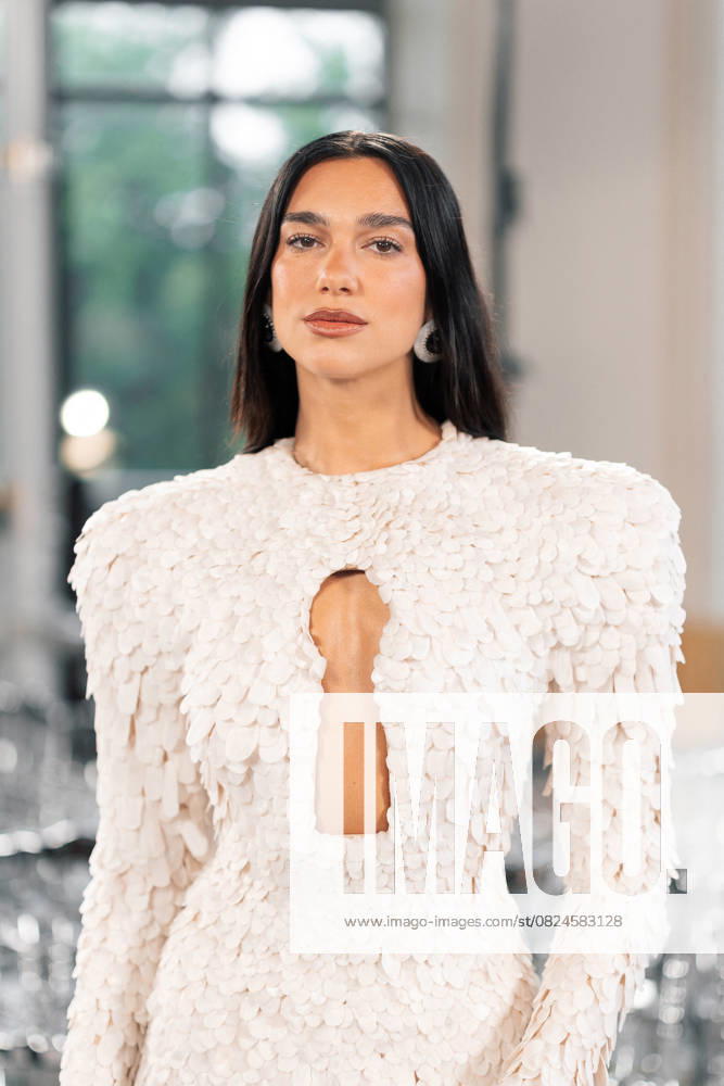 Dua Lipa at Schiaparelli Haute Couture Fall Winter 2025 2026 Collection fashion show, during Paris Fashion Week on july 7th 2025 Paris France Da Silva Perusseau Bestimage Celebrities at Schiaparelli Haute Couture Fall Winter 2025 2026 Collection fashion show, during Paris Fashion Week on july 7th 2025 Paris France