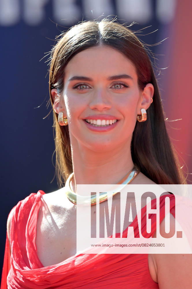 Superman Premiere - Los Angeles, USA LOS ANGELES, USA. July 07, 2025: Sara Sampaio at the premiere for Superman at the TCL Chinese Theatre. Los Angeles CA USA