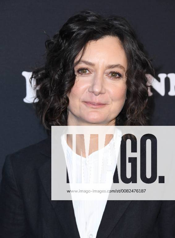 Burbank, CA, U.S. - 23 March 2018 - Burbank, California - Sara Gilbert. Roseanne Premiere Event held at Walt Disney Studios. Photo Credit: AdMedia Burbank U.S. - ZUMAa123 20180323_zaa_a123_006