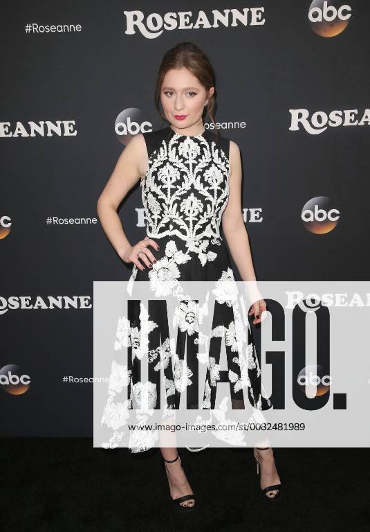 Burbank, CA, U.S. - 23 March 2018 - Burbank, California - Emma Kenney. Roseanne Premiere Event held at Walt Disney Studios. Photo Credit: AdMedia Burbank U.S. - ZUMAa123 20180323_zaa_a123_112