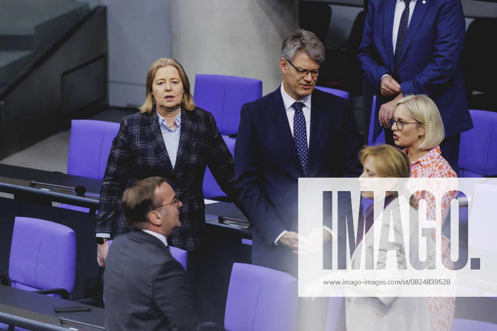 L R Baerbel Bas SPD , Federal Minister of Labor and Social Affairs, Boris Pistorius SPD , Federal Minister of Defense, Patrick Schnieder CDU , Federal Minister of Transport, Karin Prien CDU , Federal Minister of Education, Family, Senior Citizens, Women and Youth, and Chr