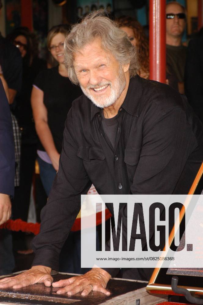 Kris Kristofferson Is Inducted into Hollywood s Rock Walk Los Angeles, California - 06.07.06, California, United States Jody Cortes WENN 719654