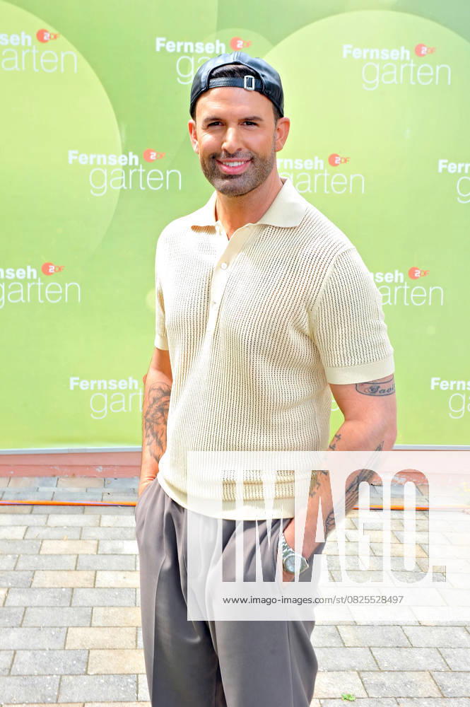 ZDF Fernsehgarten singer Jay Khan during the ZDF entertainment show Fernsehgarten on 13 07 2025 in Mainz 20250713MWI069850