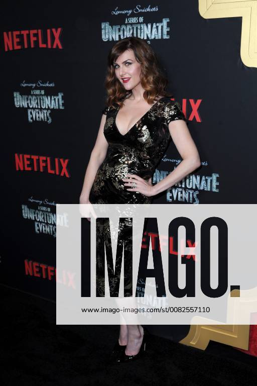 New York, NY, USA - March 29, 2018 New York City..Sara Rue attending Netflix s Lemony Snicket s A Series of Unfortunate Events Season 2 premiere on March 29, 2018 in New York City. New York USA - ZUMAny1_ 20180329_zaf_ny1_007
